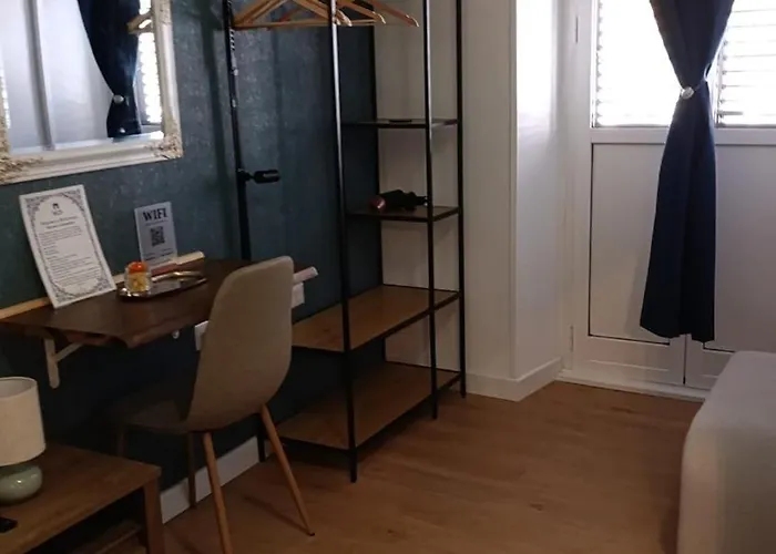 Noi Luxury Colosseum *